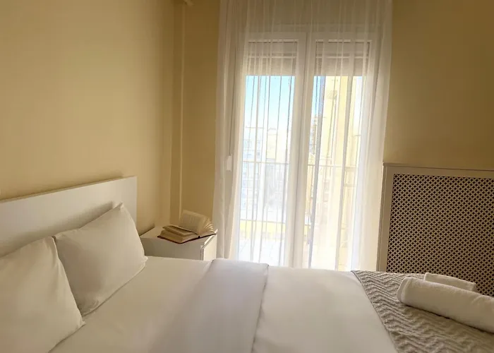 Zeusbnb Saint Sofia Ble Lejlighed Thessaloníki