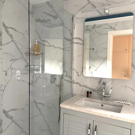 Zeusbnb Saint Sofia Ble *